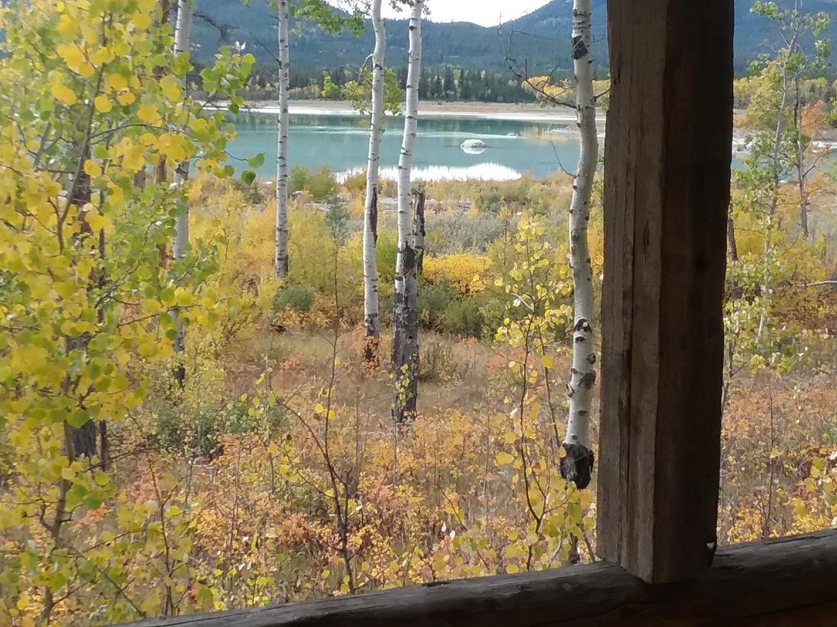 Eagle Bear Lodge Tatla Lake Extérieur photo