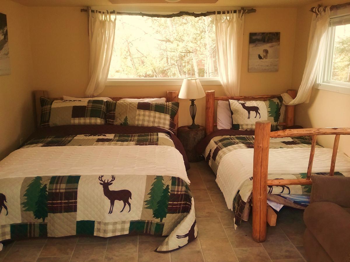 Eagle Bear Lodge Tatla Lake Extérieur photo